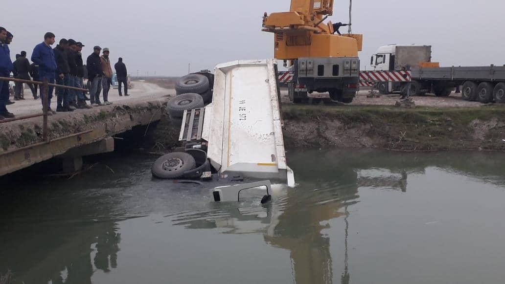 Ağsuda dəhşətli yol qəzası baş verib-FOTOLAR