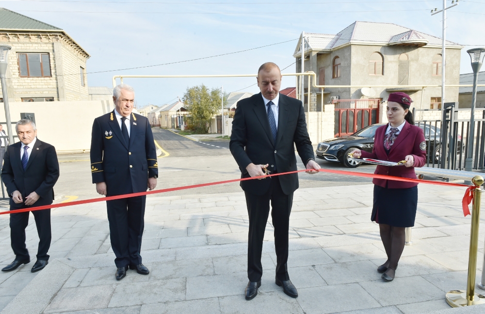 Prezident İlham Əliyev Bakı dairəvi dəmir yolunun Sabunçu-Pirşağı xəttinin yenidənqurma işlərindən sonra açılışında iştirak edib