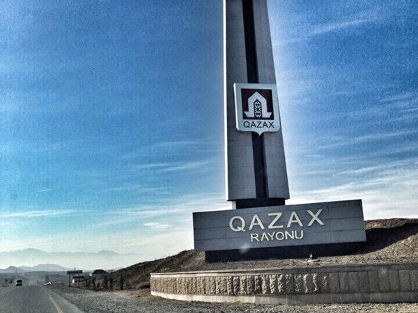 QAZAX SAKİNİ İCRA BAŞÇISINI MƏHKƏMƏYƏ VERDİ