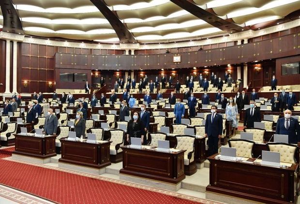 Milli Məclisin deputatları Qırğızıstanda parlament seçkilərini izləyəcək