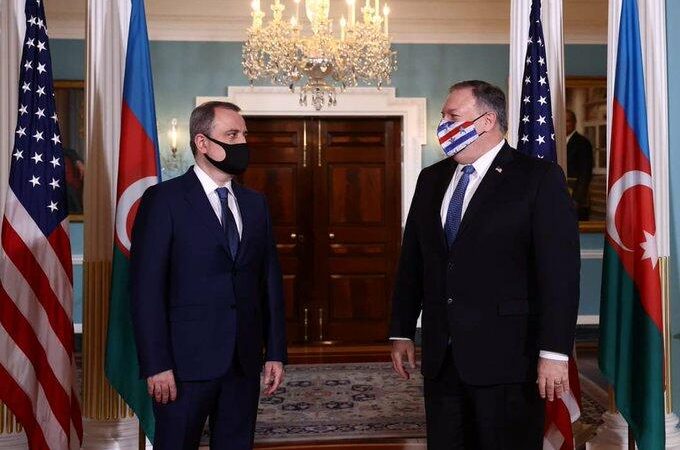 Ceyhun Bayramov Pompeo ilə görüşdü