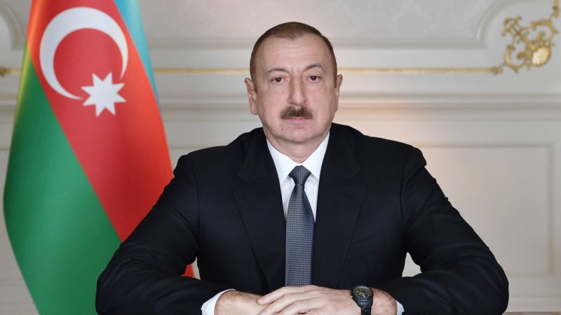 Prezident gömrük orqanları ilə bağlı fərman verdi