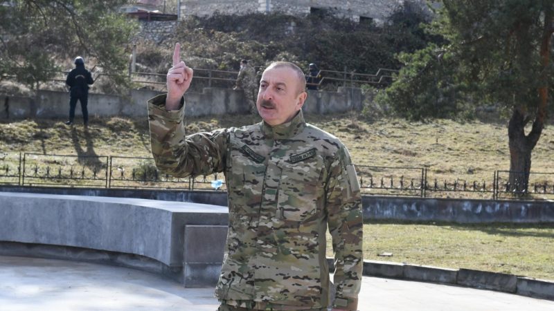 İlham Əliyev Şuşada olan zaman NƏ BAŞ VERİB: ruslarla ermənilər… – İNANILMAZ FAKT ÜZƏ ÇIXDI
