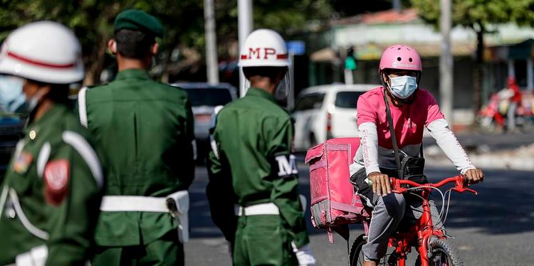 Myanma polisi tərəfindən saxlanılan yapon jurnalistin yeri məlum deyil