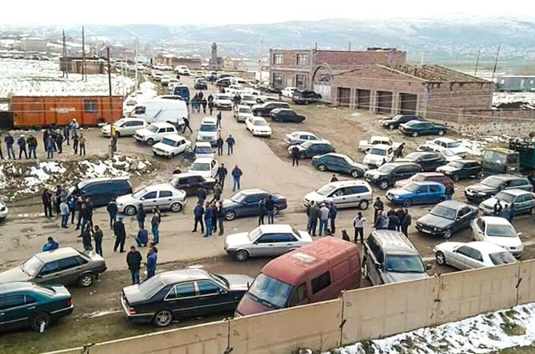 Ermənilər təlaşda-Göyçənin kəndləri boşaldılır