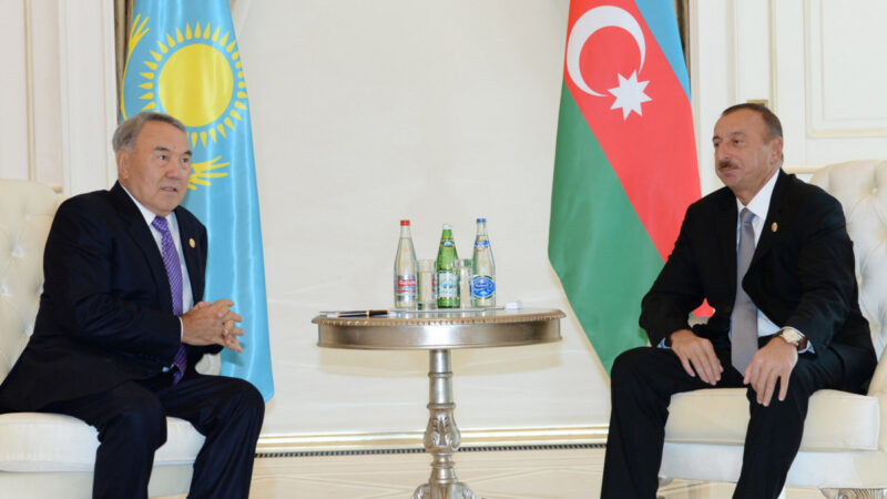 Prezident İlham Əliyev Nursultan Nazarbayevi ad günü münasibətilə təbrik edib