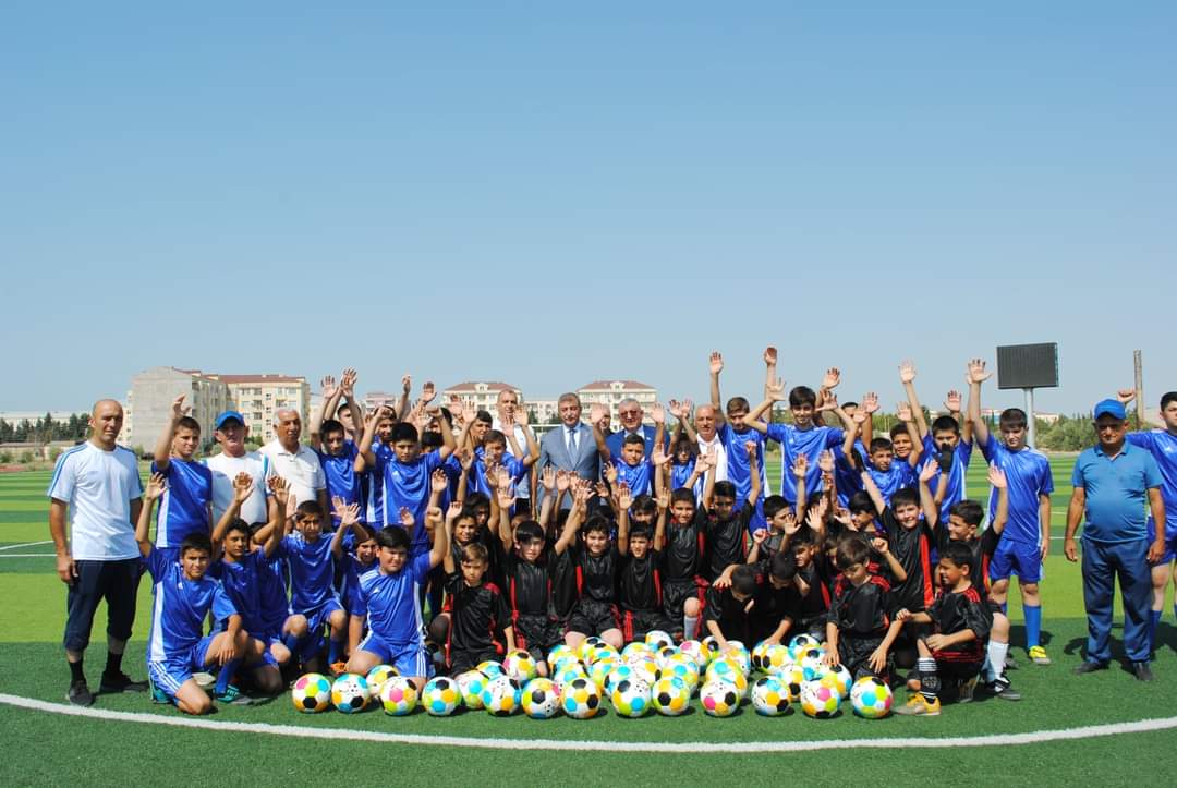 AFFA-nın təşkilatçısı ilə Uşaq futboluna dəstək olaraq “Kəndlərdə idmanı inkişaf etdirək” layihəsi üzrə Şirvan şəhərində tədbir keçirildi.