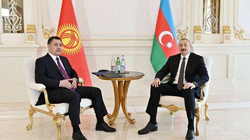Azərbaycan və Qırğızıstan prezidentlərinin təkbətək görüşü oldu – YENİLƏNDİ (FOTO)