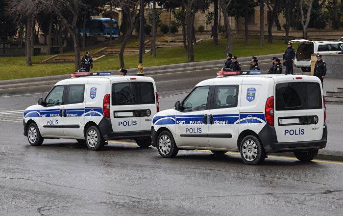 Bakıda 3 dost PPX maşınına mindi – düşmək istəmədi