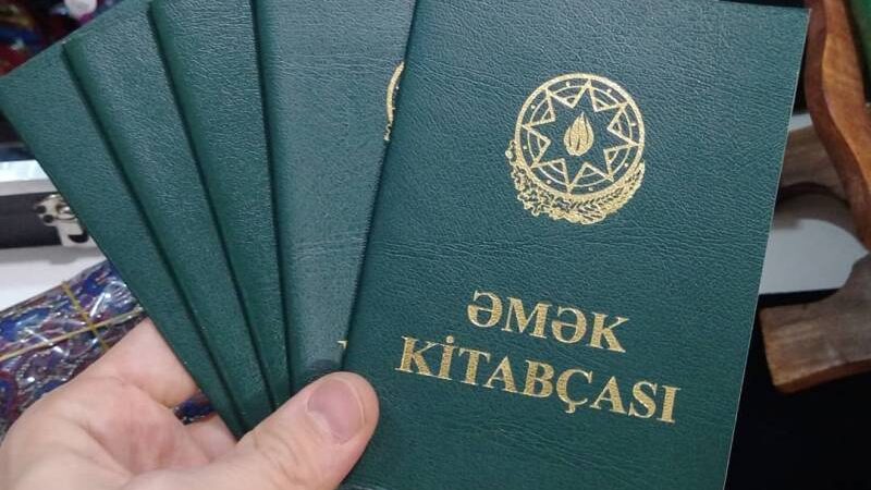 Azərbaycanda əmək kitabçaları ləğv olunacaq – RƏSMİ