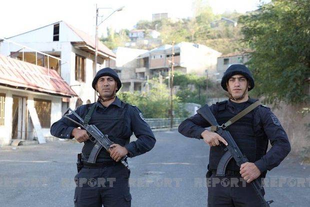 Azərbaycan polisi Laçın şəhərində xidmət başında – FOTO