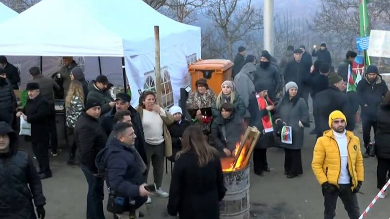 Xankəndi yolunda etiraz aksiyası keçirən fəalların haqlı tələbləri artdı – YENİLƏNDİ