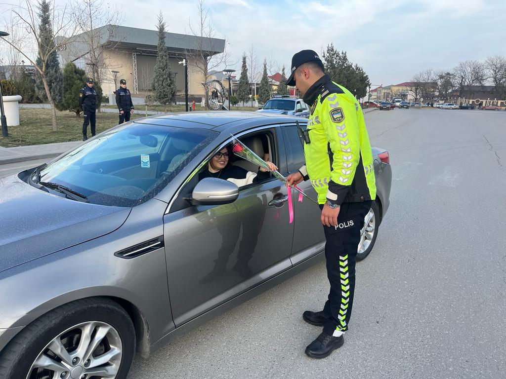 Quba polisi xanımları “8 Mart” münasibətilə təbrik etdi