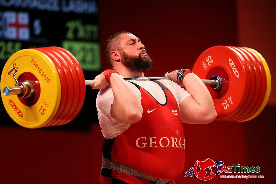 Gürcüstanlı ağır atlet üçqat Olimpiya çempionu oldu