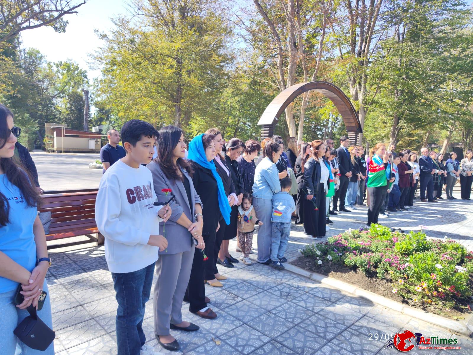 Natiq Məlikovun adına ucaldılmış abidənin açılış mərasimində yeni seçilmiş millət vəkili iştirak etdi- FOTOLAR