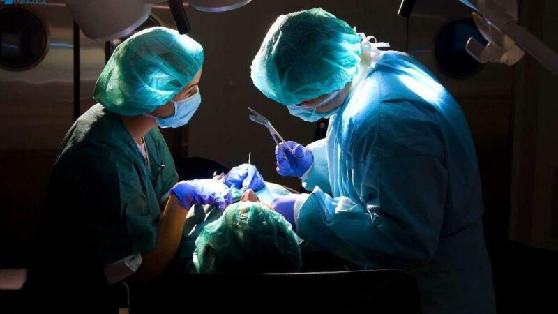 Saxta həkim və kosmetoloq BƏLASI – “Ciddi xəstəliklər” aşkarlanır, kredit müqaviləsi imzaladılır