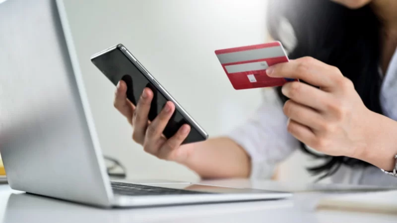 “Android” istifadəçilərin bank məlumatlarını fırıldaqçılardan gizlədəcək