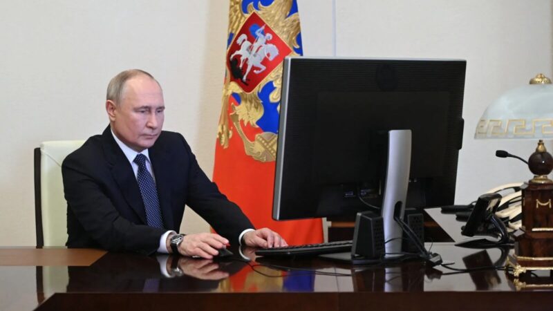 Putin İstanbuldan onlayn məlumat alır