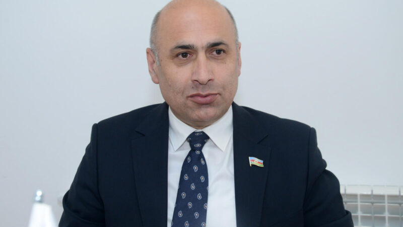Deputat Azər Badamov Moskva aeroportunda saxlanıldı – Deportasiya edildi