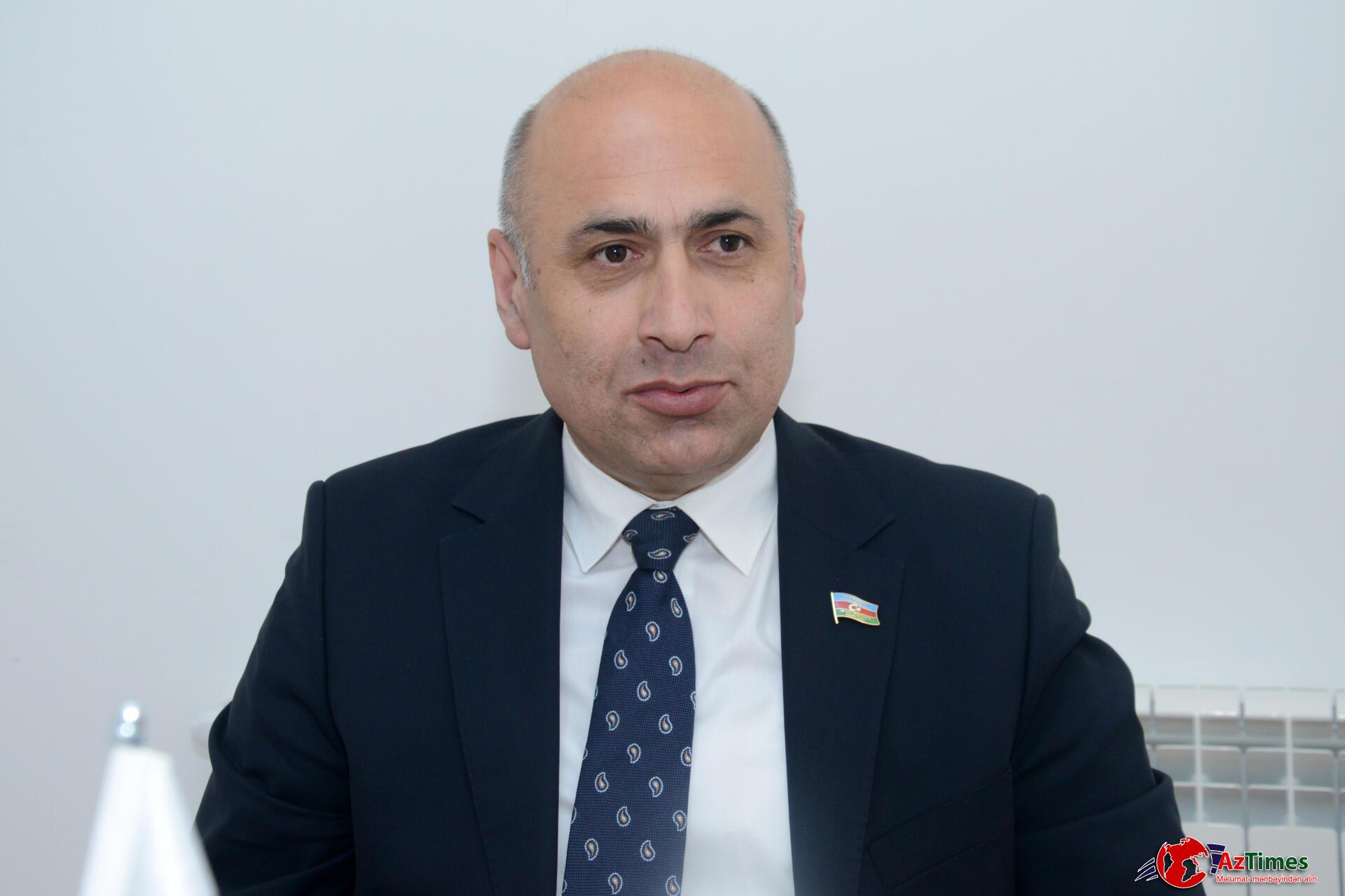 Deputat Azər Badamov Moskva aeroportunda saxlanıldı – Deportasiya edildi