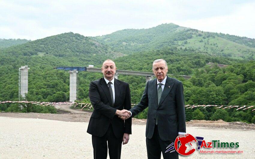 Prezidentlər Kəlbəcər-Laçın avtomobil yolunda görülən işlərlə tanış oldular – Yeniləndi