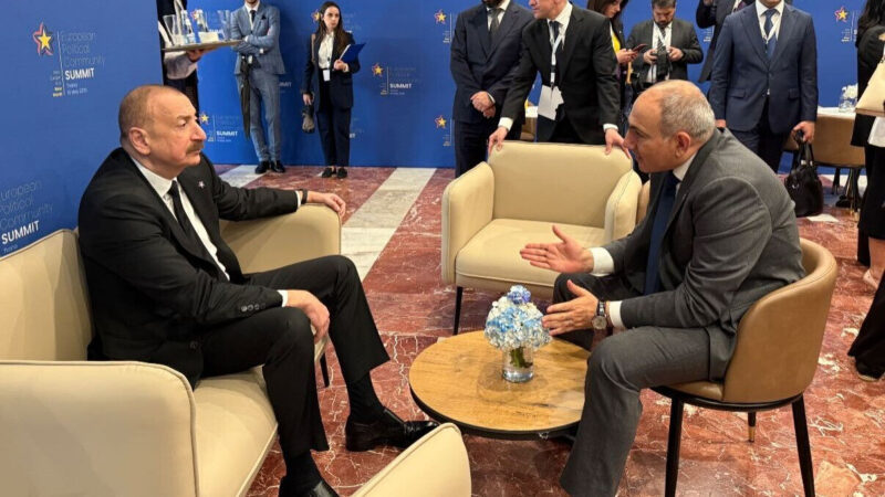 İrəvan Əliyevlə Paşinyanın Albaniya görüşünü şərh etdi: Kifayət qədər…