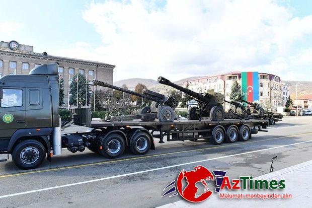 Xankəndidəki paradda ermənilərdən hərbi qənimət kimi götürülən tank və texnikalar nümayiş etdirilib – FOTO