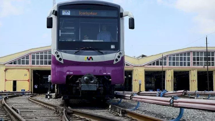 Metrodan istifadə edənlərə ŞAD XƏBƏR
