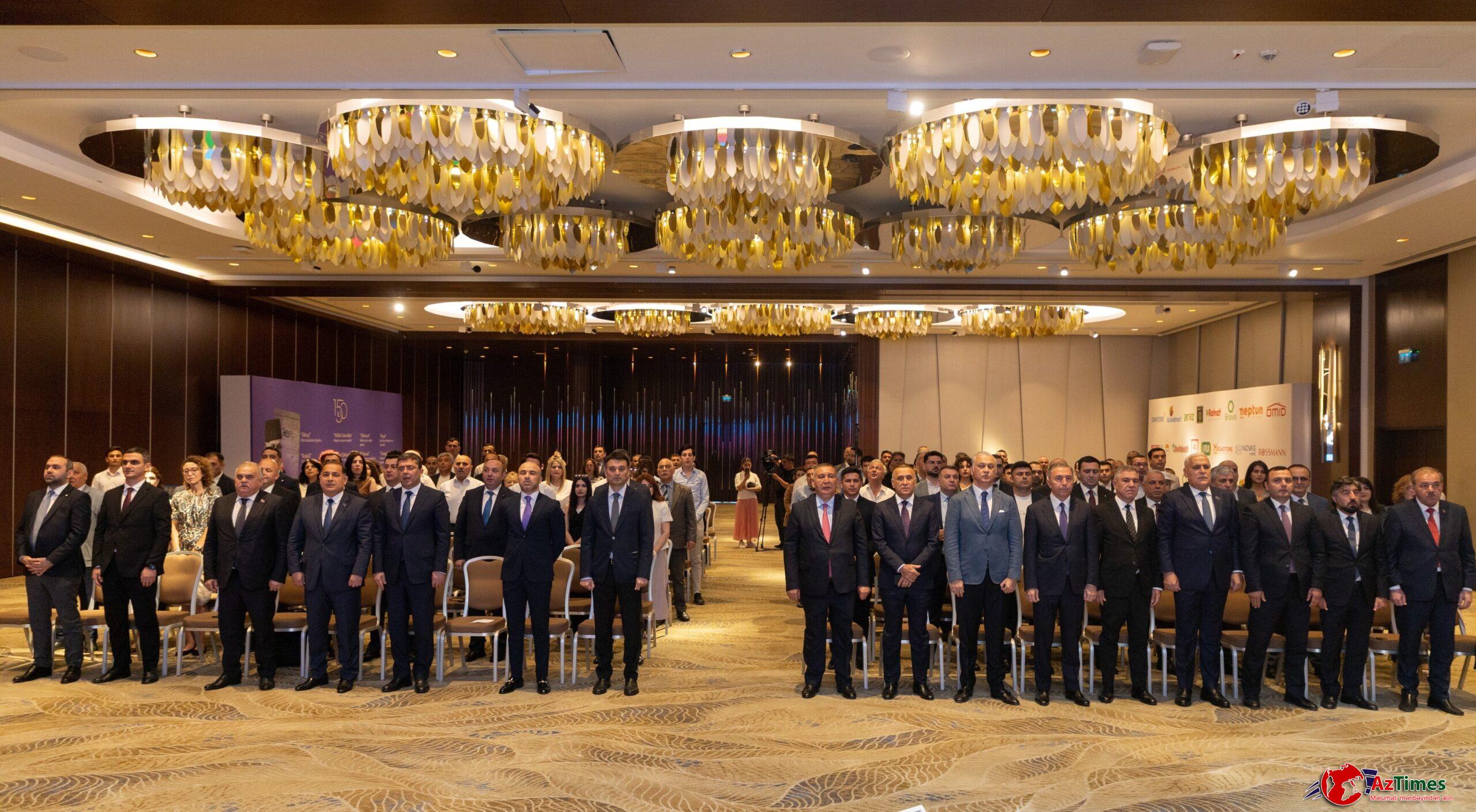 TŞİİB, Mətbuat Şurası və Veysəloğlu Şirkətlər Qrupu müsabiqə iştirakçıları olan jurnalistləri mükafatlandırdı