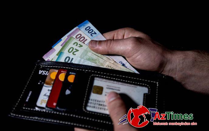 Bu şəxslərin maaşı bir ayda 240 manatdan çox artdı
